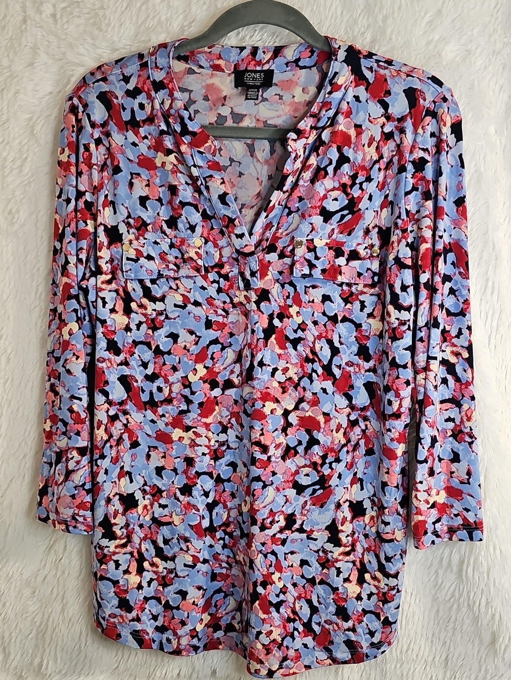 Jones New York Blue, Red & Black Abstract Floral V-Neck Tunic